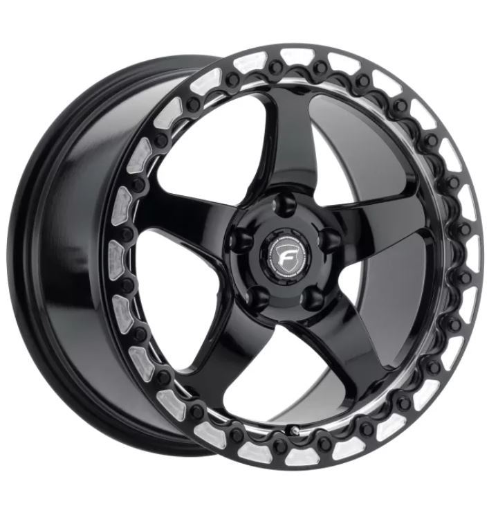 Forgestar F001 15X10 D5 Beadlock 5X114.3 ET50 BS7.5 Gloss Black w/ Machine Lip 78.1 (F001B0067P50)