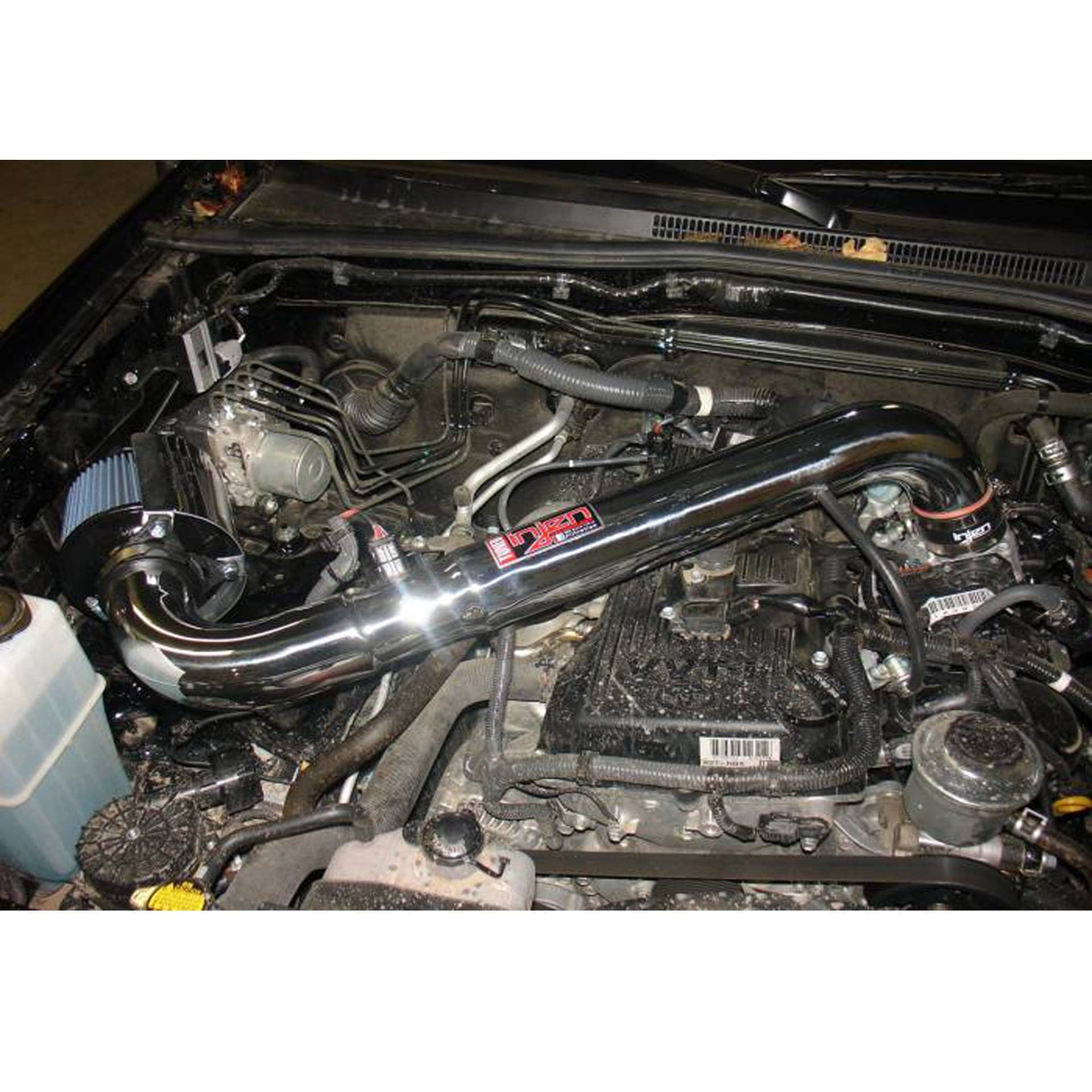 Injen 5-20 Toyota Tacoma 2.7L Polished Power-Flow Air Intake w/ MR Tech/Heat Shield (injPF2011P)