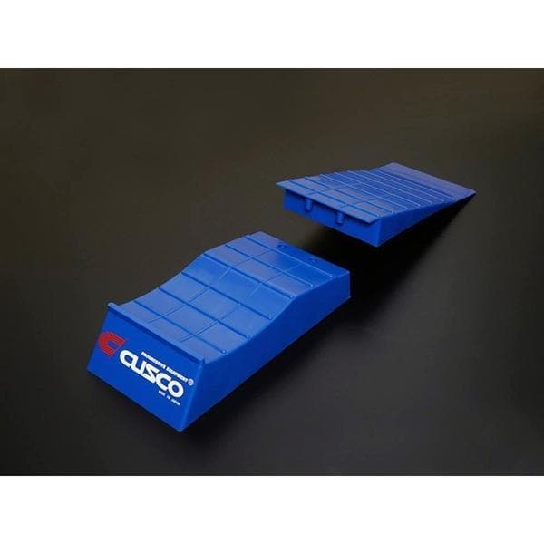 Cusco Low Down Slope - Jack Assist Ramp Set